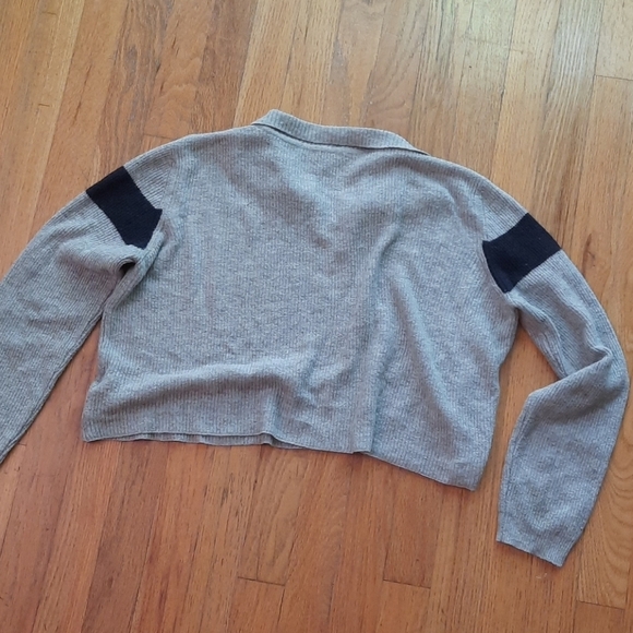 Brandy melville gray cropped sweater - Picture 4 of 6